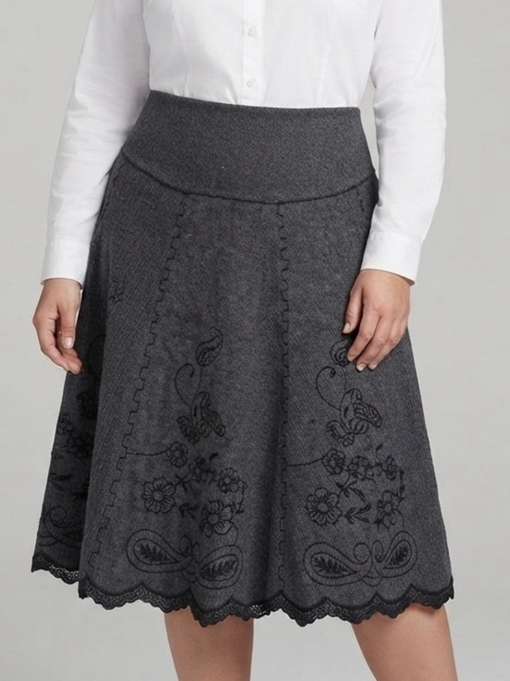 KATIES Dark Gray & White Chevron Pattern Embroidered A Line Skirt size 16